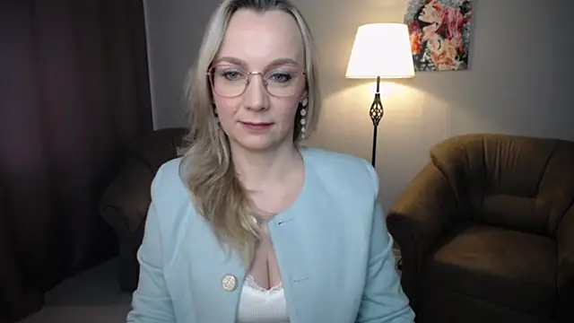 Snapshot of Ava_Elior chatting on 05/11/26, 10:21 Ava Elior online show from 05/11/26, 10:21
