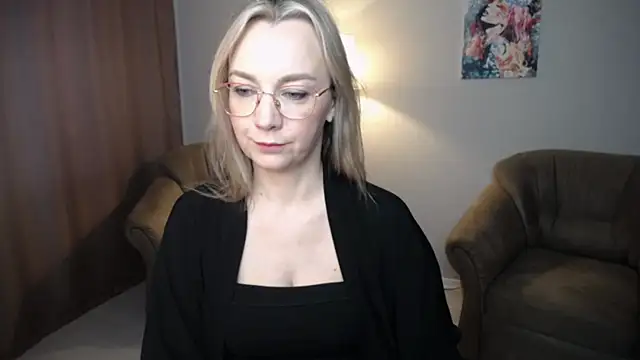 Snapshot of Ava_Elior chatting on 05/21/26, 07:48 Ava Elior online show from 05/21/26, 07:48