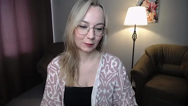 Snapshot of Ava_Elior chatting on 05/24/26, 10:53 Ava Elior online show from 05/24/26, 10:53