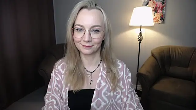 Snapshot of Ava_Elior chatting on 05/25/26, 08:31 Ava Elior online show from 05/25/26, 08:31