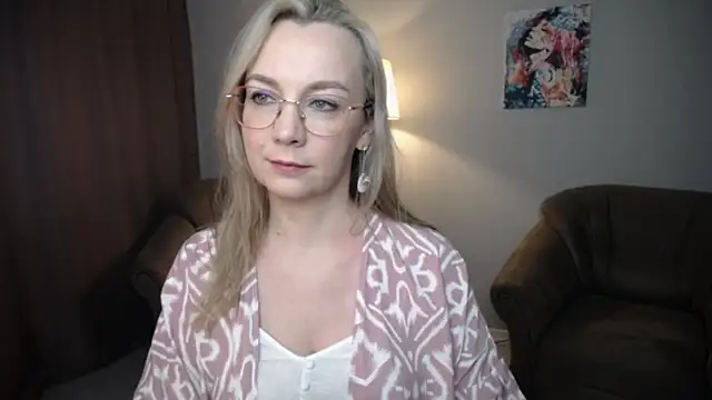 Snapshot of Ava_Elior chatting on 05/26/26, 11:06 Ava Elior online show from 05/26/26, 11:06
