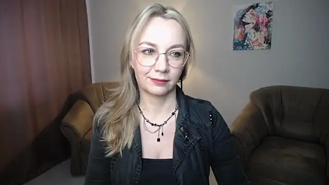 Snapshot of Ava_Elior chatting on 05/28/26, 10:23 Ava Elior online show from 05/28/26, 10:23
