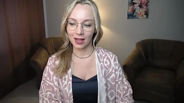 Snapshot of Ava_Elior chatting on 06/03/26, 02:33 Ava Elior online show from 06/03/26, 02:33