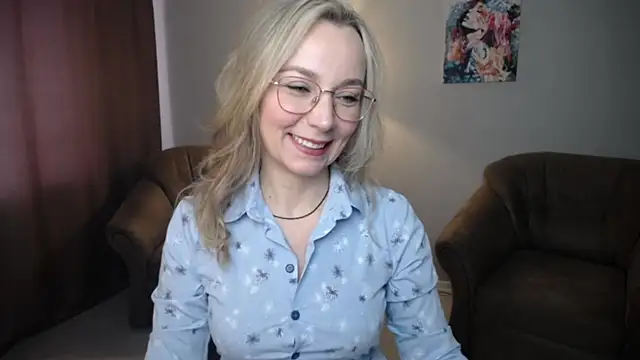 Snapshot of Ava_Elior chatting on 06/06/26, 10:20 Ava Elior online show from 06/06/26, 10:20
