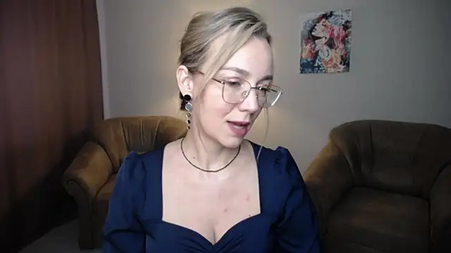 Snapshot of Ava_Elior chatting on 06/17/26, 10:50 Ava Elior online show from 06/17/26, 10:50