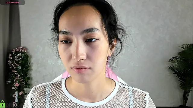 FlirtyAura online show from 11/02/25, 07:55