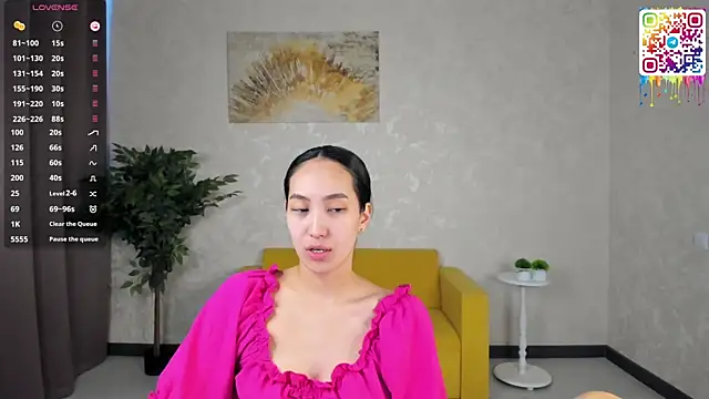 FlirtyAura online show from 04/09/26, 06:19
