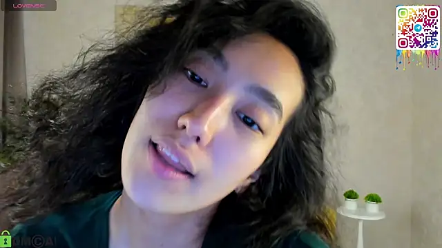 FlirtyAura online show from 04/27/26, 12:03