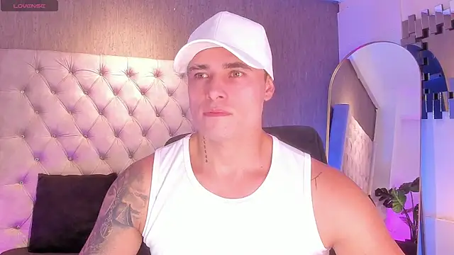 Snapshot of connorsmiith chatting on 05/09/26, 01:22 connorsmiith online show from 05/09/26, 01:22