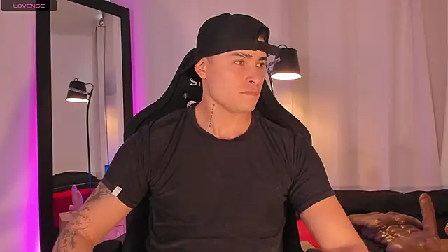 connorsmiith online show from 06/17/26, 01:01
