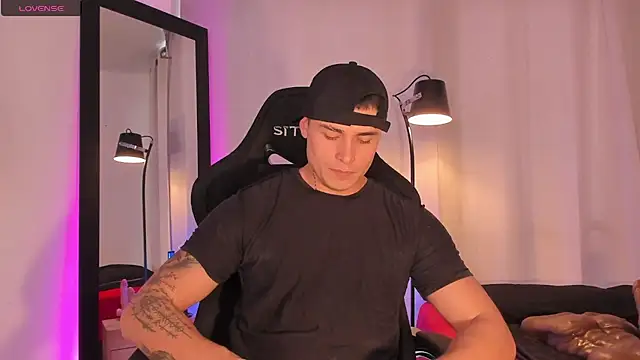 connorsmiith online show from 06/23/26, 02:37
