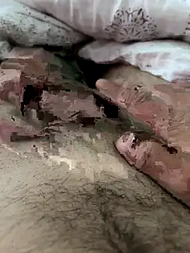 Snapshot of milfshakeow chatting on 09/17/25, 02:08 milfshakeow online show from 09/17/25, 02:08