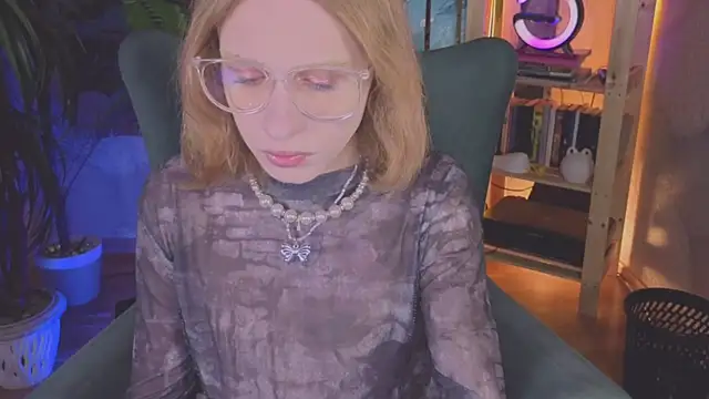 BarbieRichy online show from 11/14/25, 05:28