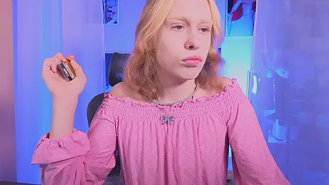 BarbieRichy online show from 11/26/25, 05:41