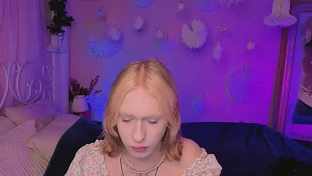 BarbieRichy online show from 12/18/25, 12:22