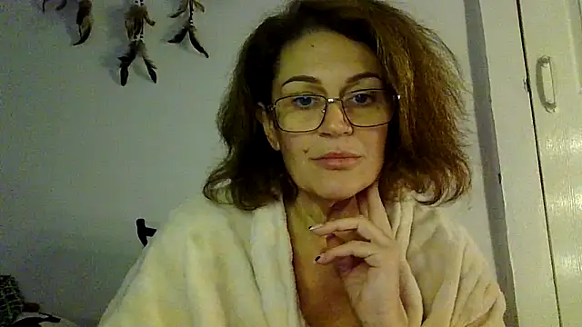 RubyyRosee online show from 11/14/25, 02:27