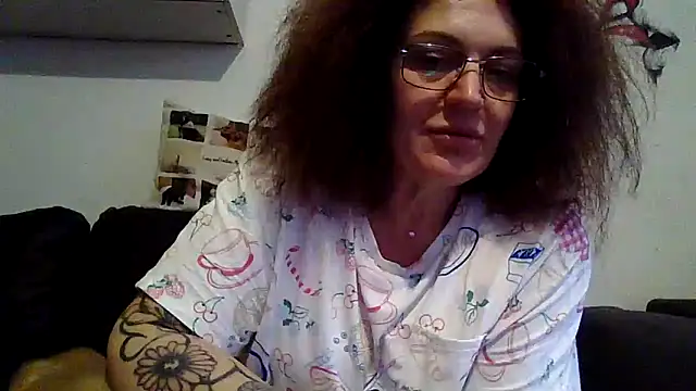 RubyyRosee online show from 05/02/26, 05:23