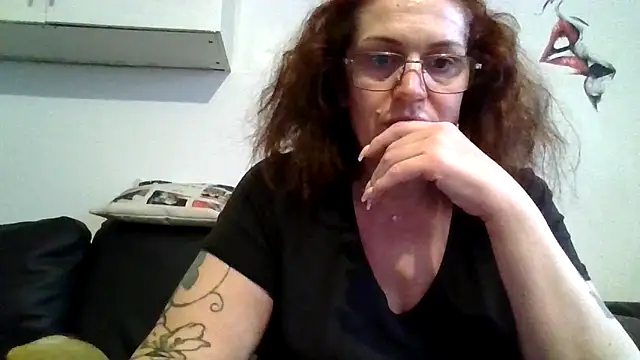 RubyyRosee online show from 05/08/26, 05:46