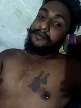 Snapshot of tamilgaybottoms chatting on 12/19/25, 01:23 tamilgaybottoms online show from 12/19/25, 01:23