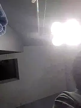 Lovelyrainn online show from 11/19/25, 08:47