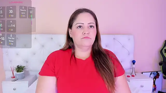 Snapshot of katte_landerr chatting on 10/08/25, 12:58 katte landerr online show from 10/08/25, 12:58