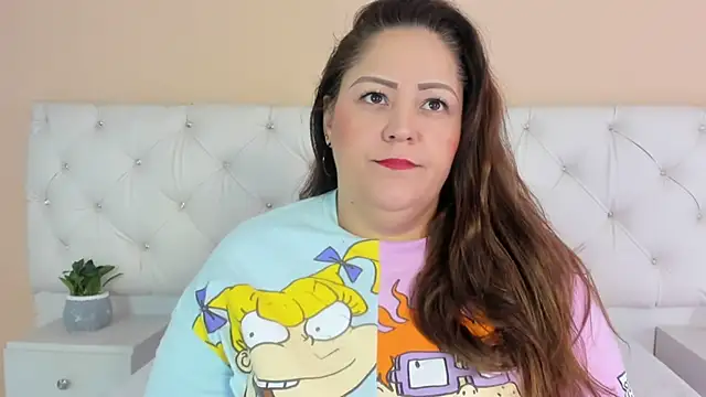 Snapshot of katte_landerr chatting on 12/01/25, 01:05 katte landerr online show from 12/01/25, 01:05