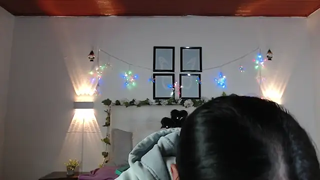 Megan 05  online show from 03/13/26, 07:20