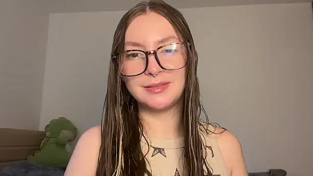 velvet  moon online show from 05/08/26, 10:04