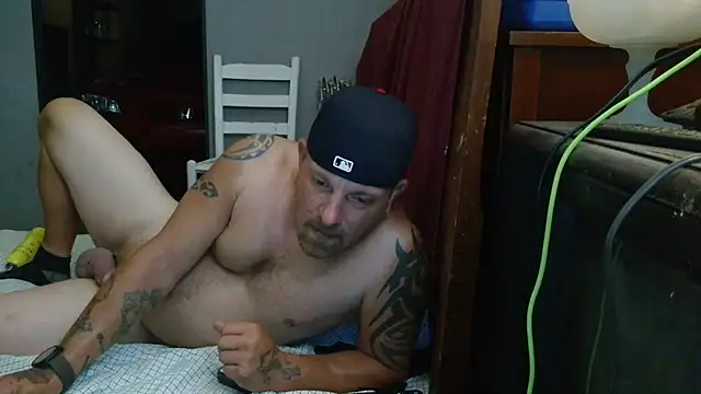 Snapshot of Dilf23 chatting on 07/03/26, 07:37 Dilf23 online show from 07/03/26, 07:37