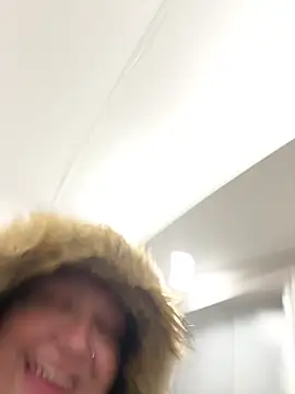 Snapshot of BigMfLuther chatting on 12/17/25, 06:19 BigMfLuther online show from 12/17/25, 06:19