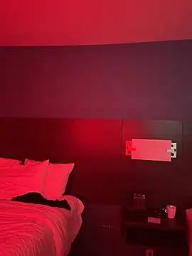 Snapshot of BigMfLuther chatting on 12/20/25, 05:58 BigMfLuther online show from 12/20/25, 05:58