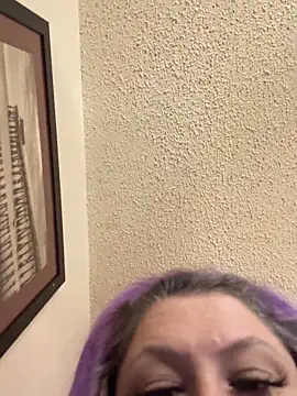 Snapshot of BigMfLuther chatting on 04/06/26, 06:03 BigMfLuther online show from 04/06/26, 06:03