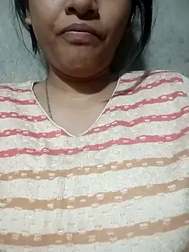 Snapshot of Snehabeauti chatting on 11/10/25, 07:02 Snehabeauti online show from 11/10/25, 07:02