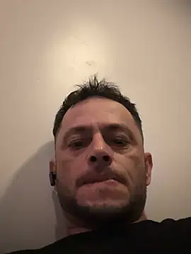 Snapshot of Carlosmauricio123 chatting on 03/18/26, 12:58 Carlosmauricio123 online show from 03/18/26, 12:58