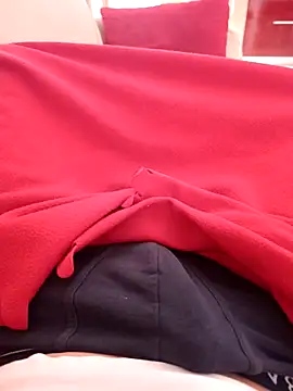 Snapshot of Aries-1990 chatting on 10/07/25, 11:18 Aries-1990 online show from 10/07/25, 11:18