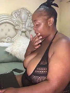 KINKYBOOTI22 online show from 04/08/26, 05:07