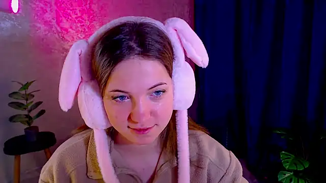 arlana klart online show from 12/01/25, 01:10