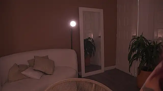 Snapshot of Carolart_ chatting on 03/14/26, 12:28 Carolart online show from 03/14/26, 12:28