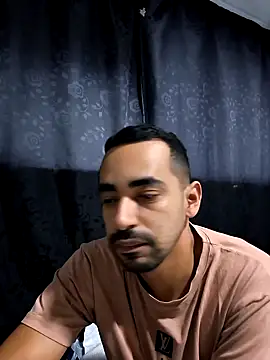 Snapshot of stivenlujan69 chatting on 12/19/25, 11:01 stivenlujan69 online show from 12/19/25, 11:01