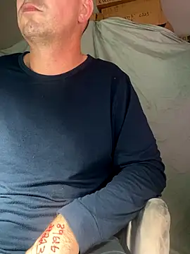 Snapshot of 2playforeplay chatting on 11/29/25, 11:46 2playforeplay online show from 11/29/25, 11:46