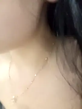 Snapshot of besa4 chatting on 12/14/25, 11:26 besa4 online show from 12/14/25, 11:26