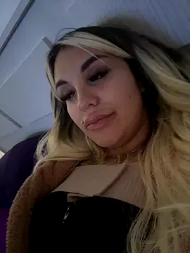 Princess-Jasmine07 online show from 10/21/25, 12:28