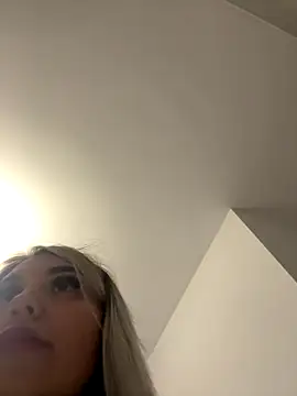 Princess-Jasmine07 online show from 10/31/25, 06:20