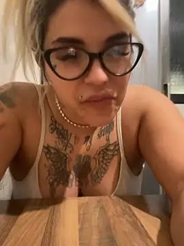 Princess-Jasmine07 online show from 04/15/26, 06:37