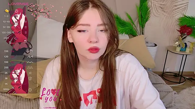 Moon  Bunny online show from 04/09/26, 04:23