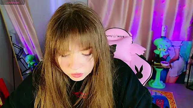 Moon  Bunny online show from 05/03/26, 01:28