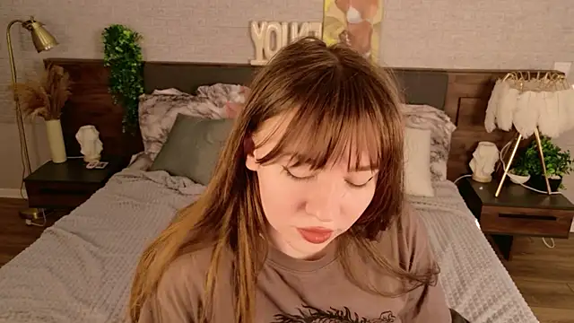 Moon  Bunny online show from 05/09/26, 01:27