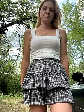 YOOUR EVAA online show from 06/28/26, 09:37