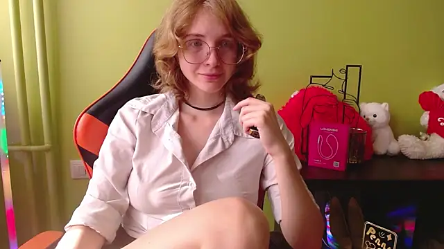 juicyPenny online show from 06/19/26, 06:07