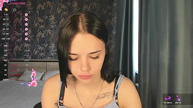 Snapshot of Kseni_a chatting on 03/22/26, 07:01 Kseni a online show from 03/22/26, 07:01